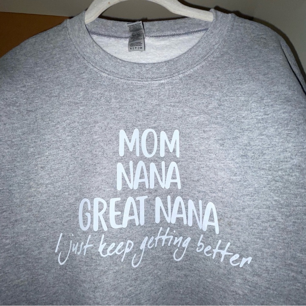 Gray Sweatshirt Mom, Nana, Great Nana Long Sleeve White Writing Grandma Gift